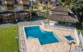 Casa em Paraty - RJ Cond. Fechado